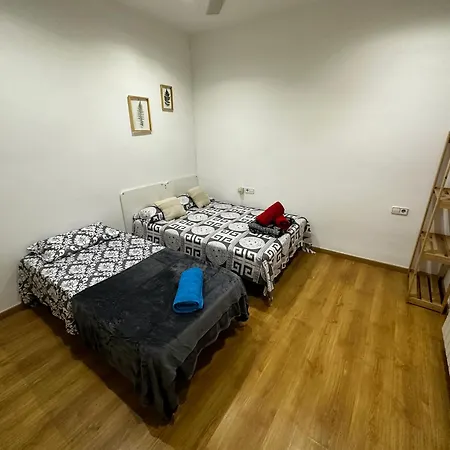 Guest house Bright Near Plaza Espana