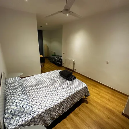 Guest house Bright Near Plaza Espana