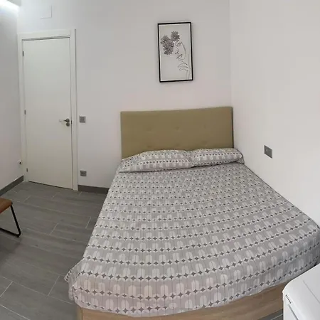 Guest house Bright Near Plaza Espana *